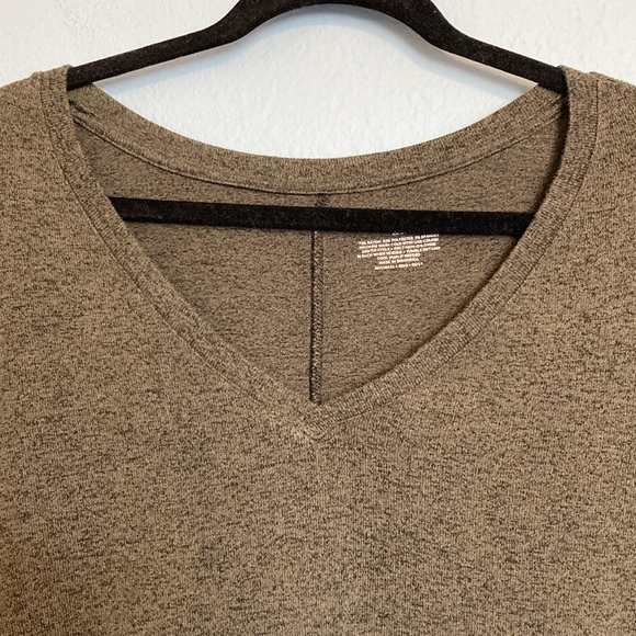 Lane Bryant Womens Size 22/24 Olive Green V-Neck Soft Long Sleeve Tunic T-Shirt - Picture 2 of 12